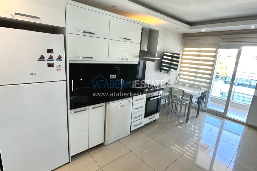 Purchase 2+1 penthouse duplex in the center of Alanya — Cleopatra beach area 6