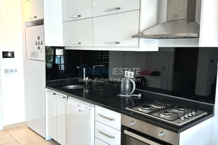 Purchase 2+1 penthouse duplex in the center of Alanya — Cleopatra beach area 7