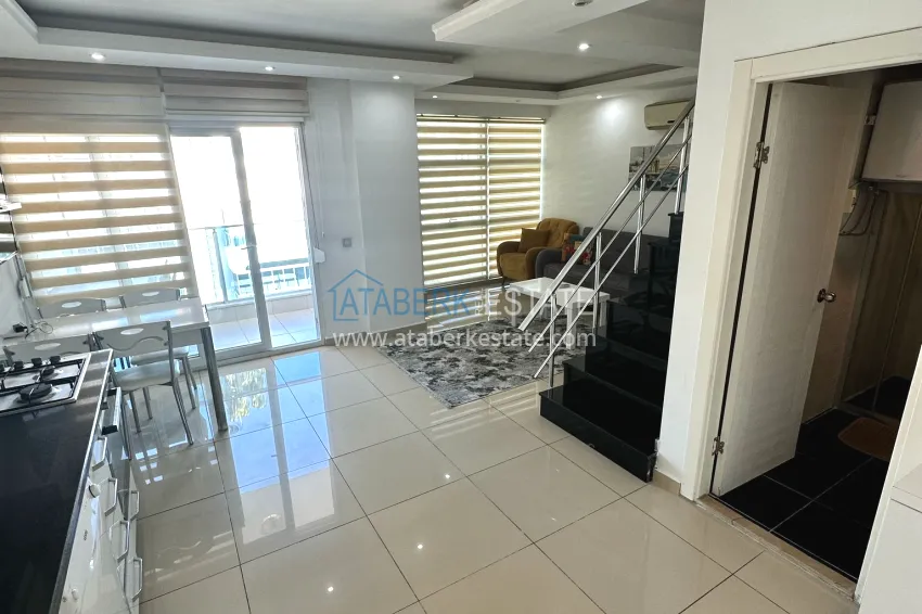 Purchase 2+1 penthouse duplex in the center of Alanya — Cleopatra beach area 8