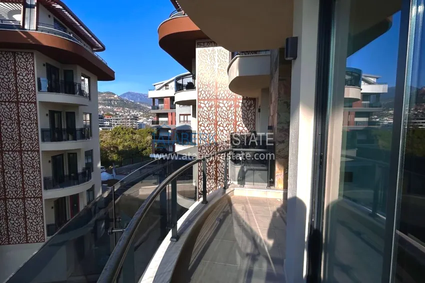 Purchase 1+1 apartment with a fine finish in Alanya - Oba district 11