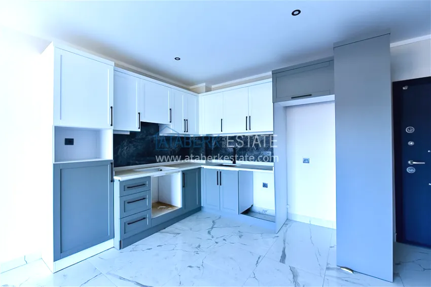 Purchase Apartment 1+1 with sea view in a prestigious complex — Kargicak district, 200 meters from the sea 3