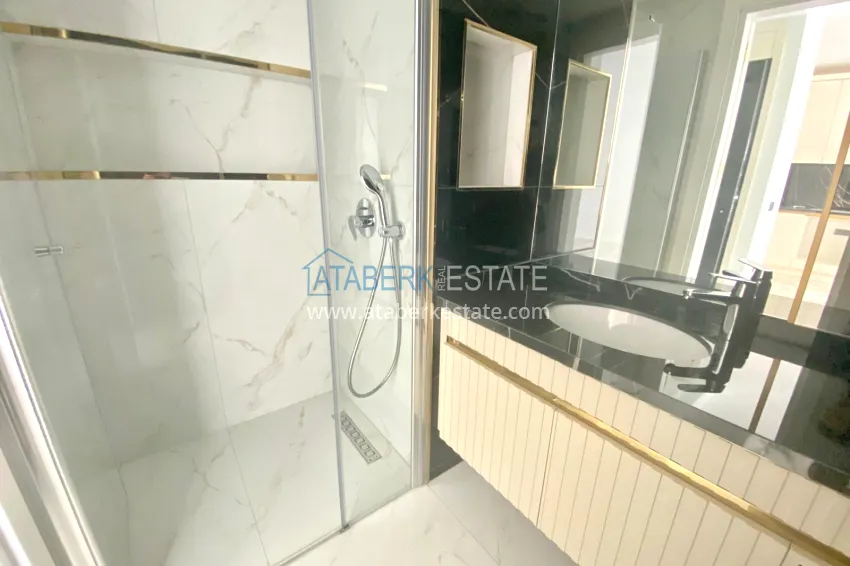 Purchase 1+1 apartment with a fine finish in Alanya - Oba district 7