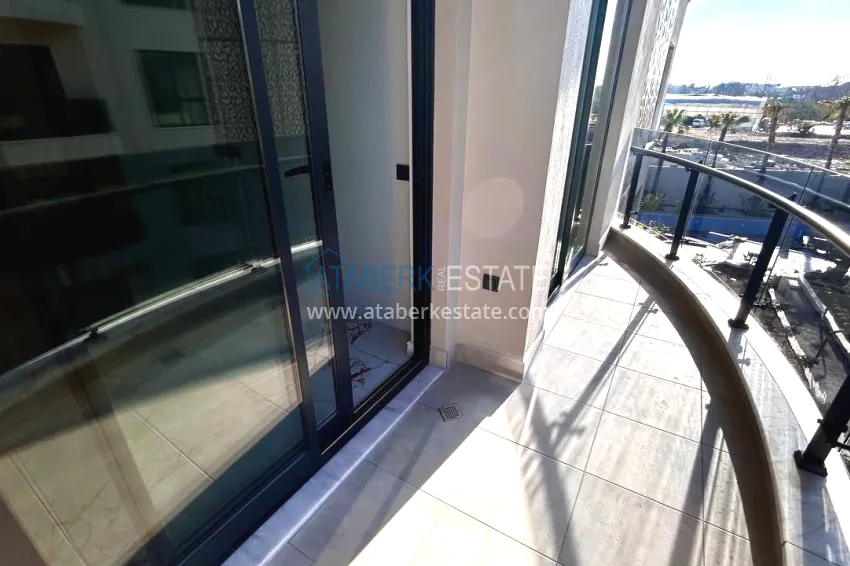 Purchase 1+1 apartment with a fine finish in Alanya - Oba district 8