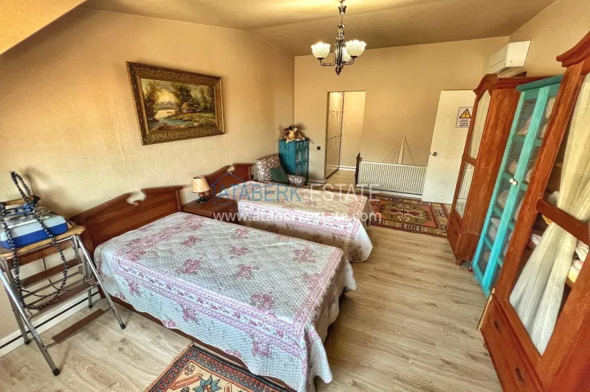 Purchase Panoramic 5+1 duplex with separate kitchen in the center of Alanya, Bektash - suitable for citizenship 14