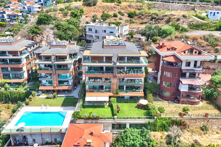 Panoramic 5+1 duplex with separate kitchen in the center of Alanya, Bektash - suitable for citizenship 2