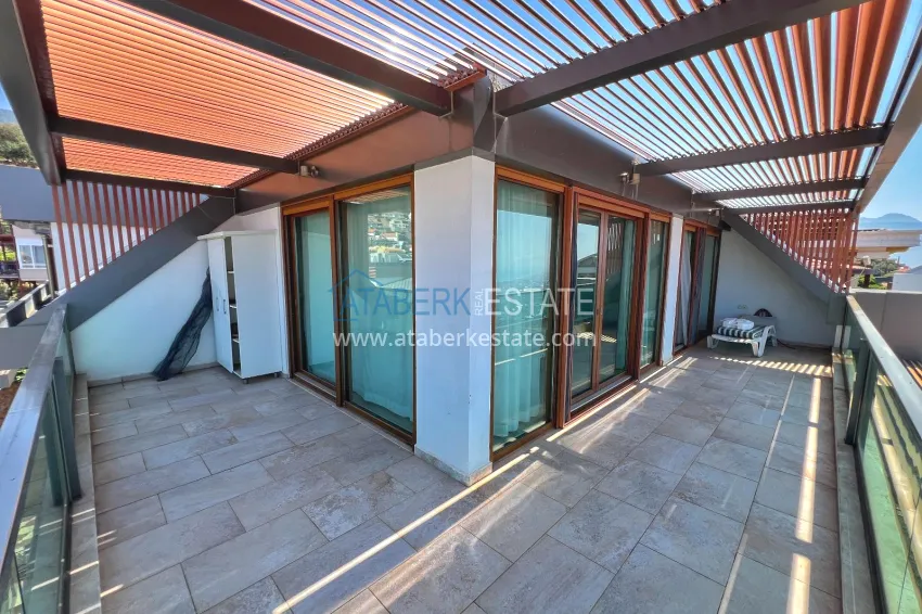 Purchase Panoramic 5+1 duplex with separate kitchen in the center of Alanya, Bektash - suitable for citizenship 24
