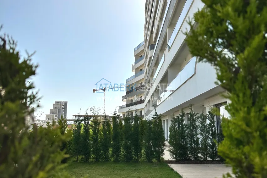 Apartments from an investor in a complex with original architecture under construction — Antalya, Altintash 10
