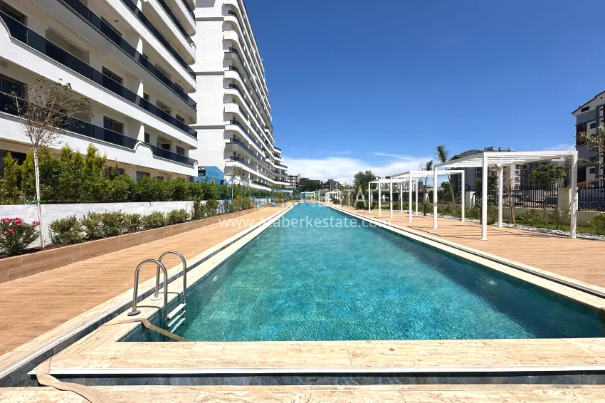 Apartments from an investor in a complex with original architecture under construction — Antalya, Altintash 3