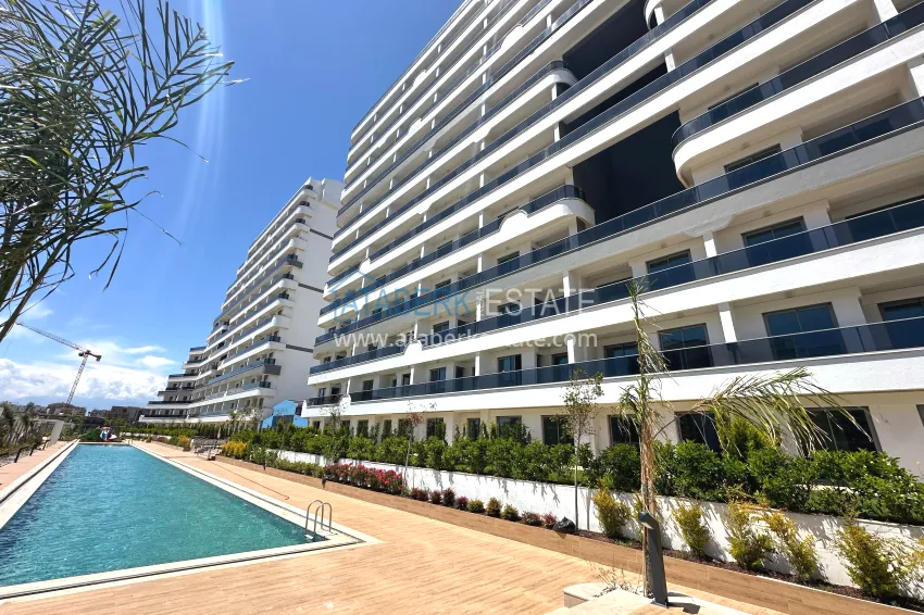 Apartments from an investor in a complex with original architecture under construction — Antalya, Altintash 6