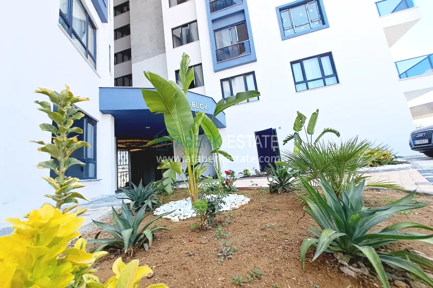 1+1 apartment, 50 m² in Mahmutlar - partially furnished, from owner 18