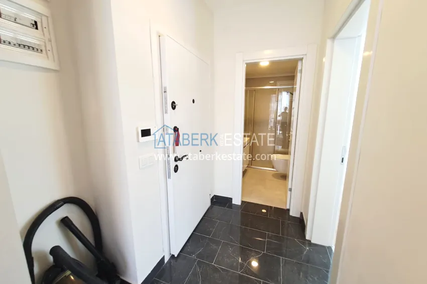 Purchase 1+1 apartment, 50 m² in Mahmutlar - partially furnished, from owner 1