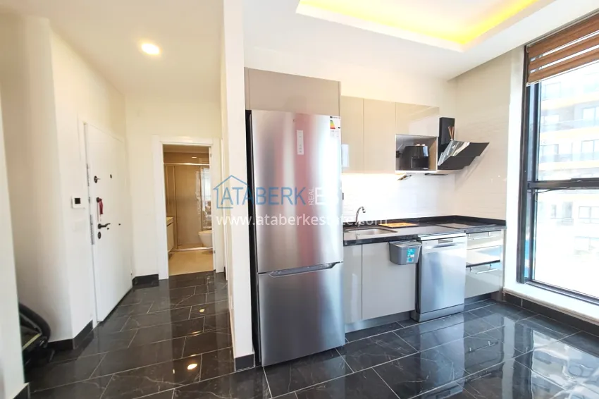 Purchase 1+1 apartment, 50 m² in Mahmutlar - partially furnished, from owner 2