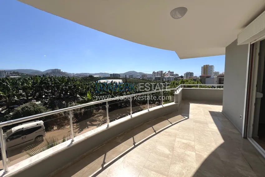 Purchase 2+1 apartment with furniture and mountain views in Mahmutlar at an attractive price 10