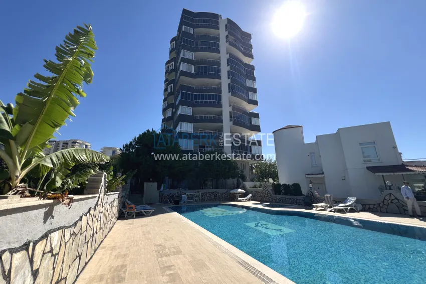 2+1 apartment with furniture and mountain views in Mahmutlar at an attractive price 3