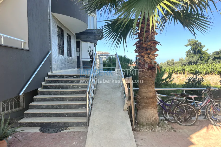 2+1 apartment with furniture and mountain views in Mahmutlar at an attractive price 8