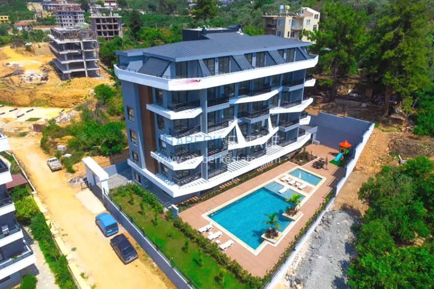 1+1 apartment in Alanya, Oba district — with a short-term rental permit 2