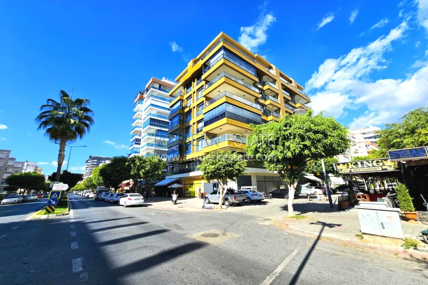 Furnished 1+1 apartment in Mahmutlar — 150 m from the sea, Barbarossa Avenue 1