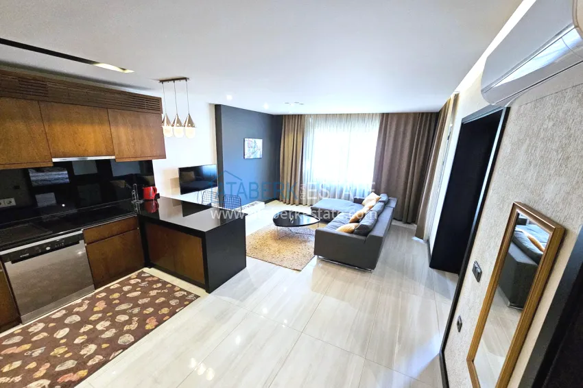 Purchase Furnished 1+1 apartment in Mahmutlar — 150 m from the sea, Barbarossa Avenue 5