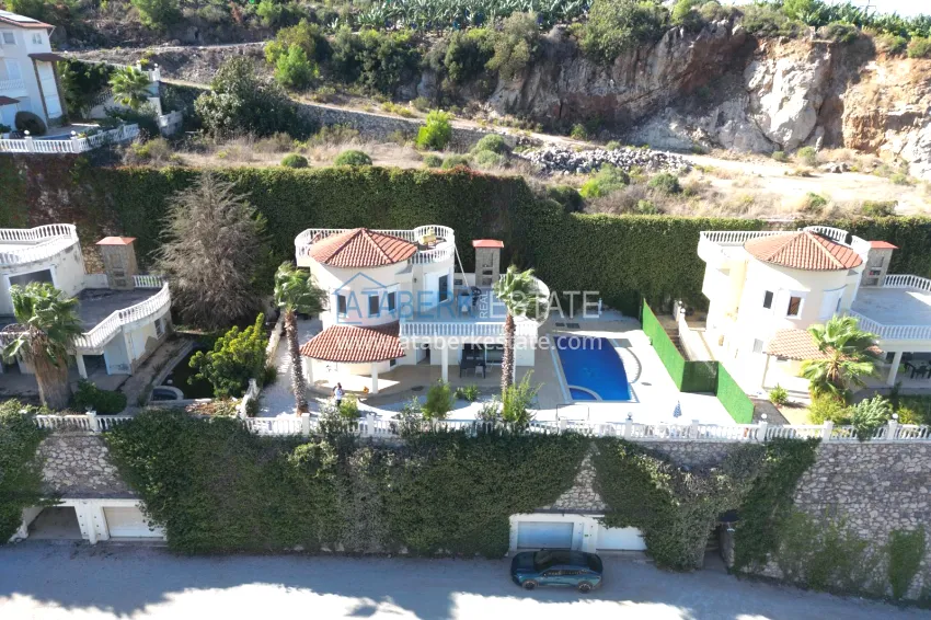 Two-storey villa in Alanya Kargıcak - with private pool and rental license 5 