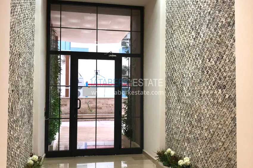 Furnished 1+1 apartment in Mahmutlar — 150 m from the sea, Barbarossa Avenue 8