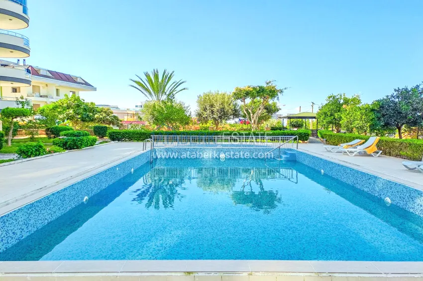 2+1 apartment with sea view in Alanya Mahmutlar district 5 