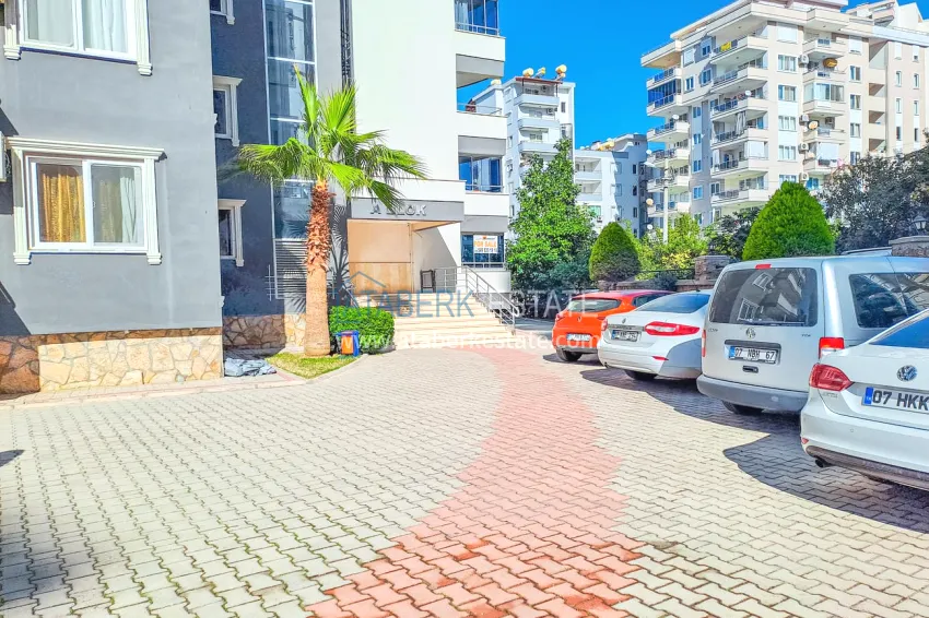 2+1 apartment with sea view in Alanya Mahmutlar district 7 