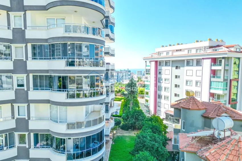 2+1 apartment with sea view in Alanya Mahmutlar district 9 