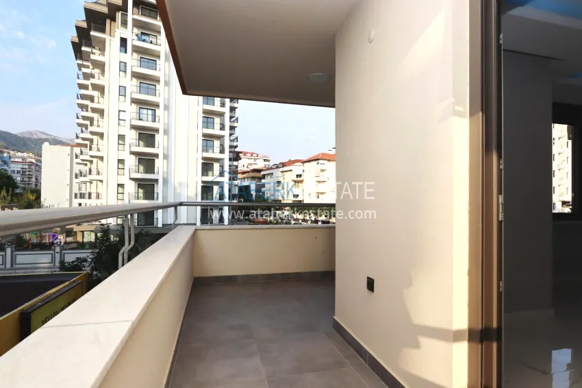 Purchase 1+1 apartment for a residence permit in the Oba area — after major repairs, just 200 meters from the sea 21