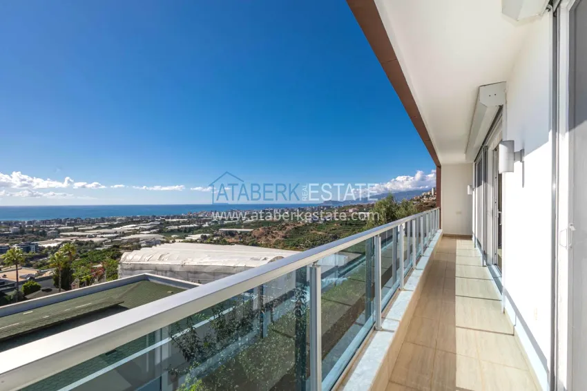 Purchase Elegant 3+1 villa with panoramic sea and mountain views in an elite complex — Alanya, Kargicak district 10 