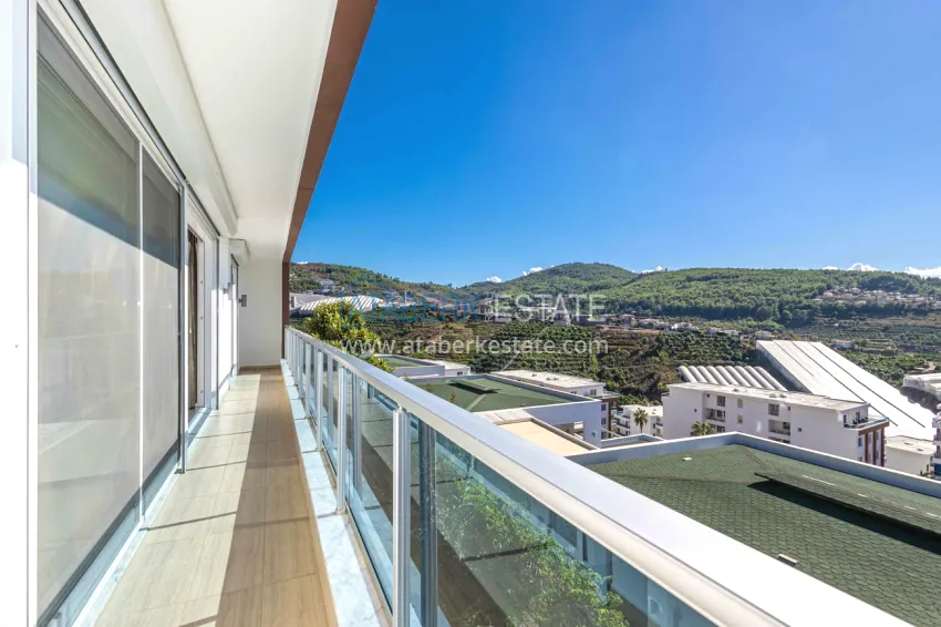 Purchase Elegant 3+1 villa with panoramic sea and mountain views in an elite complex — Alanya, Kargicak district 11 