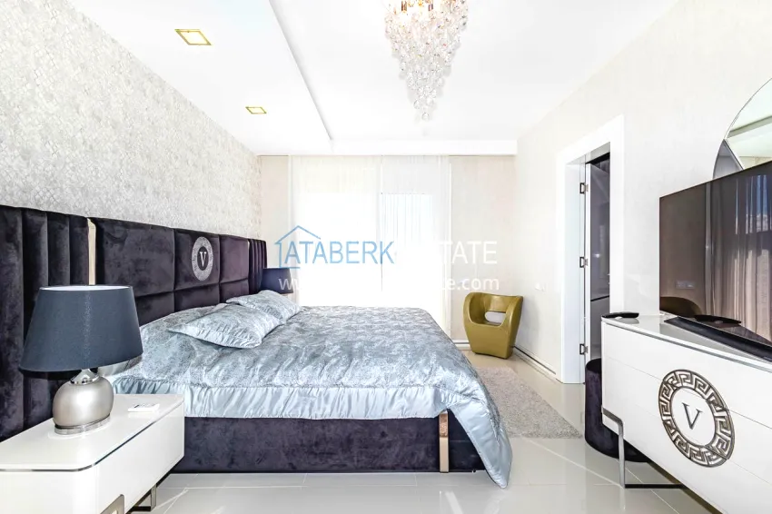 Purchase Elegant 3+1 villa with panoramic sea and mountain views in an elite complex — Alanya, Kargicak district 20 
