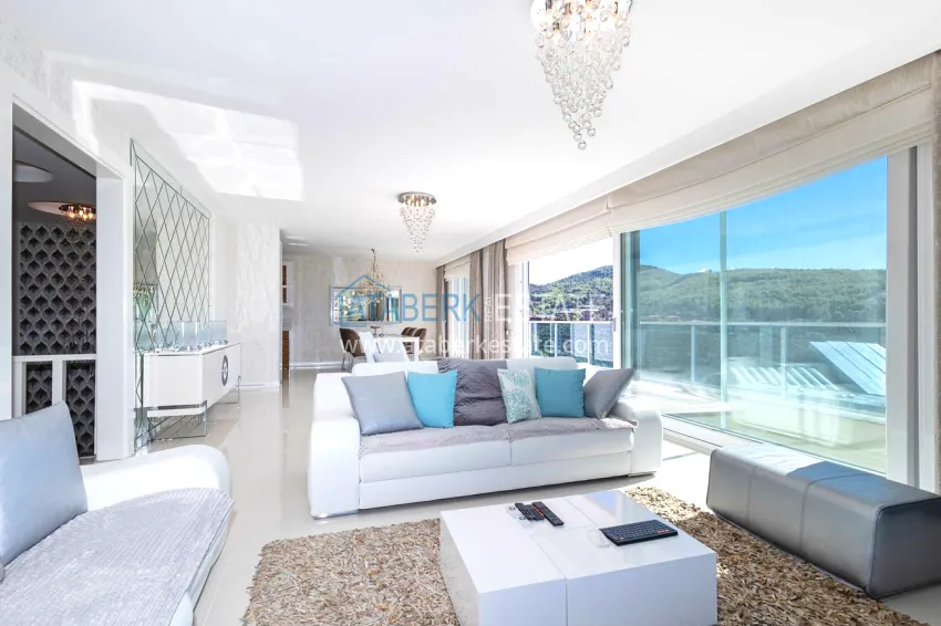 Purchase Elegant 3+1 villa with panoramic sea and mountain views in an elite complex — Alanya, Kargicak district 3 