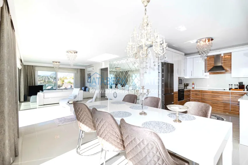 Purchase Elegant 3+1 villa with panoramic sea and mountain views in an elite complex — Alanya, Kargicak district 5 