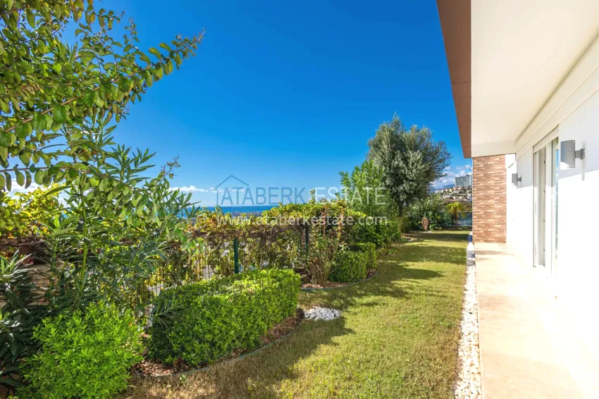 Elegant 3+1 villa with panoramic sea and mountain views in an elite complex — Alanya, Kargicak district 7 