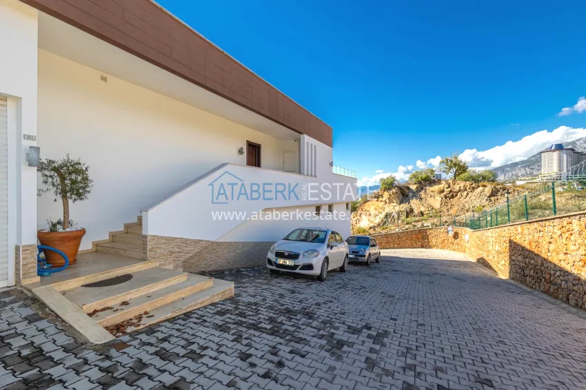 Elegant 3+1 villa with panoramic sea and mountain views in an elite complex — Alanya, Kargicak district 9 