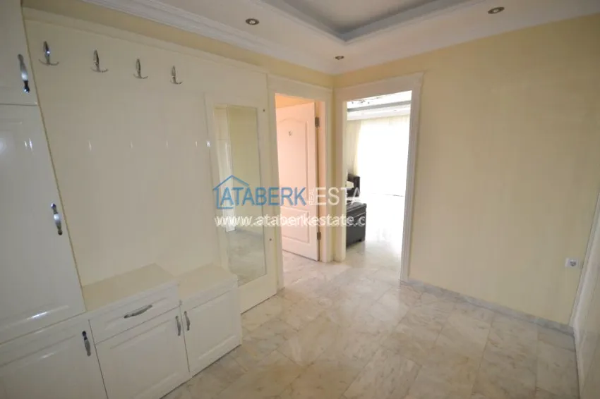 Apartment overlooking the sea, located on the beachfront 10