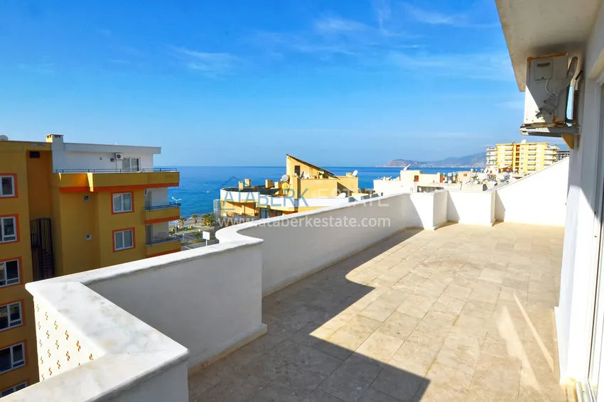 Luxury penthouse on the Mediterranean coast 14 