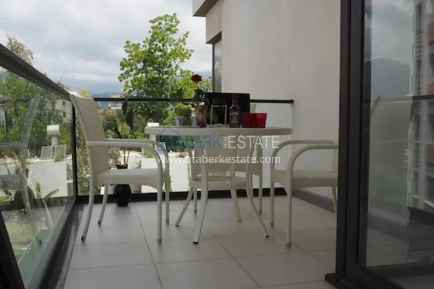 Purchase  1+1 apartment, located 50 meters from the sea in Oba center 40 