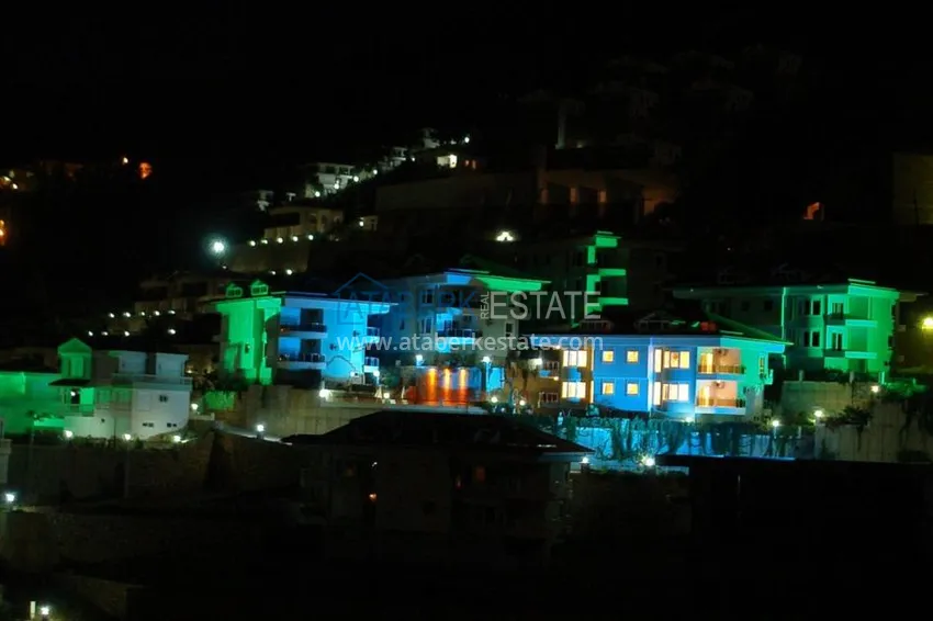 Виллы в живописном районе Бекташ 8 