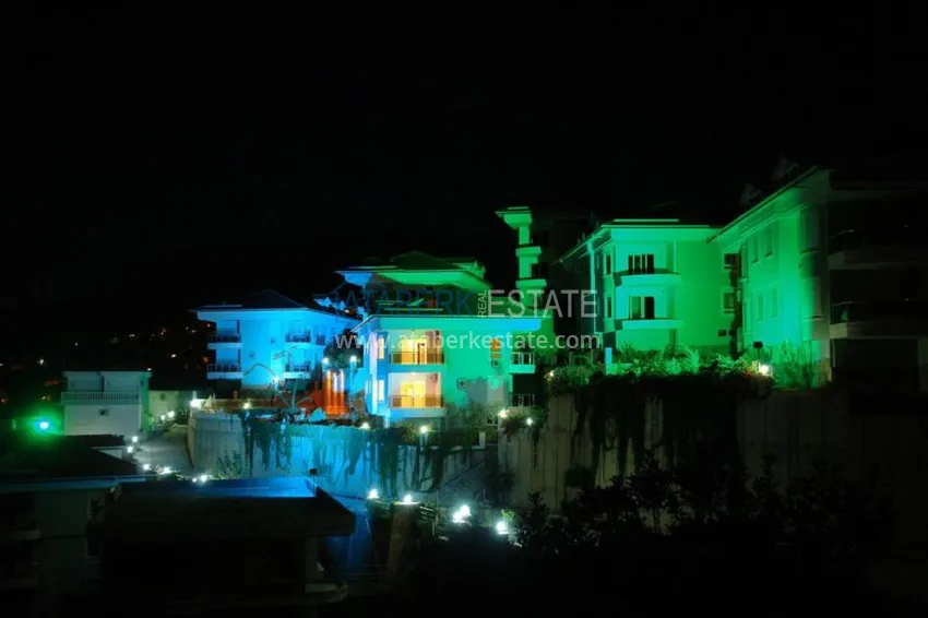 Виллы в живописном районе Бекташ 9 