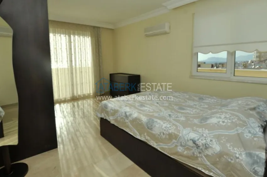 Luxury penthouse on the Mediterranean coast 16 