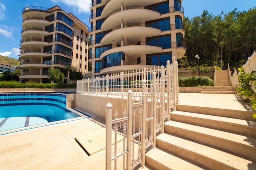 New modern complex in Kargicak 12 