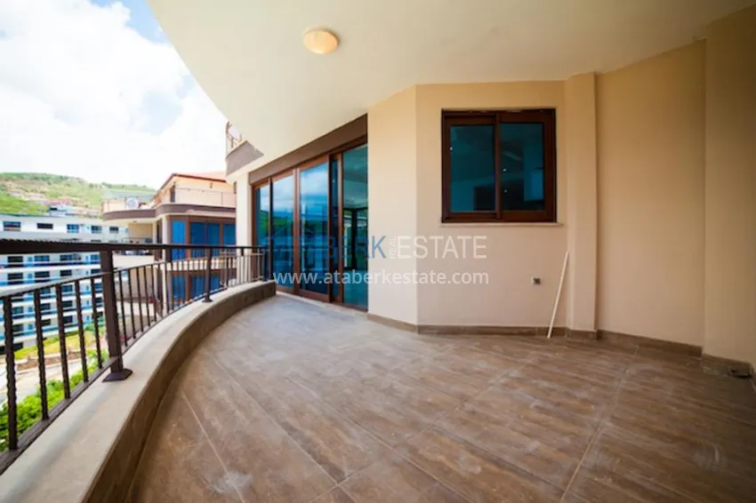 New modern complex in Kargicak 38 