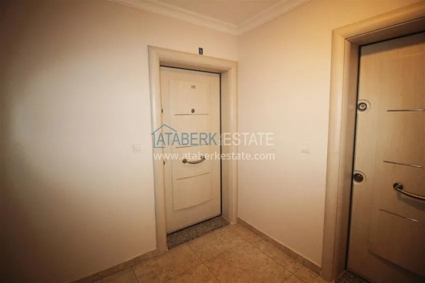 Spacious penthouse on the Cleopatra beach with furniture and appliances! 12 