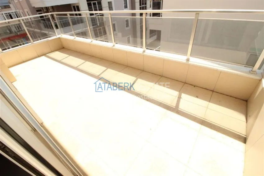 Spacious penthouse on the Cleopatra beach with furniture and appliances! 19 