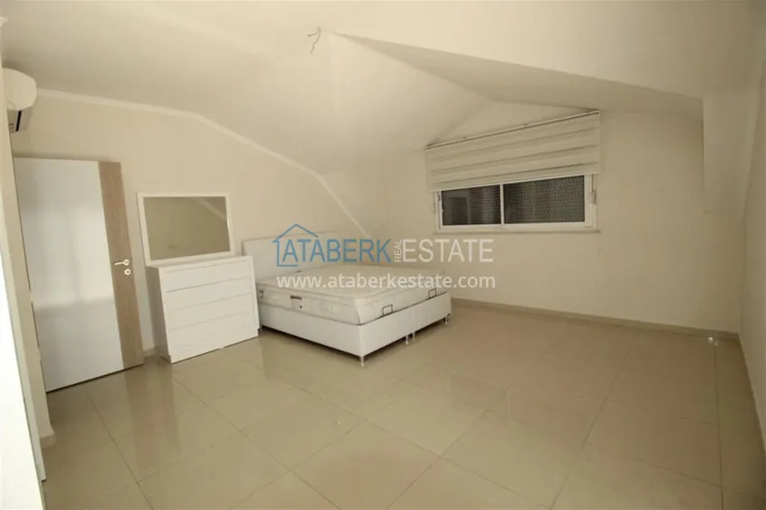 Spacious penthouse on the Cleopatra beach with furniture and appliances! 24 
