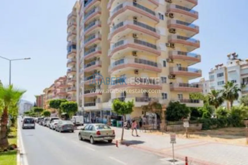 Красивая двухуровневая квартира с собственной сауной и завораживающим видом на море 8 