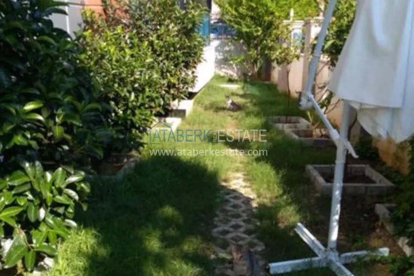 Three-room apartment with access to the garden near Cleopatra beach 7 