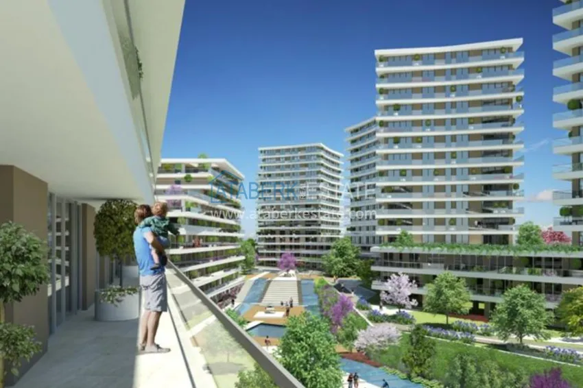 Complex with unusual design in Istanbul 10 