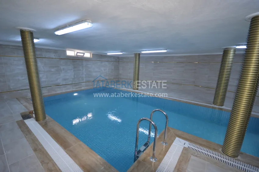 Three-room apartment with access to the garden near Cleopatra beach 21 